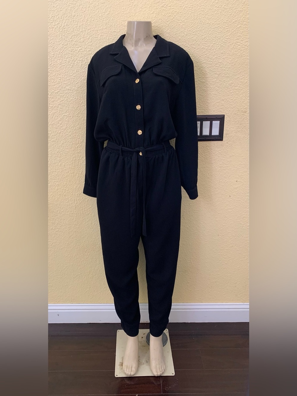 VTG Saint Germain Paris Size Large Black Long Sleeve Belted Jumpsuit
